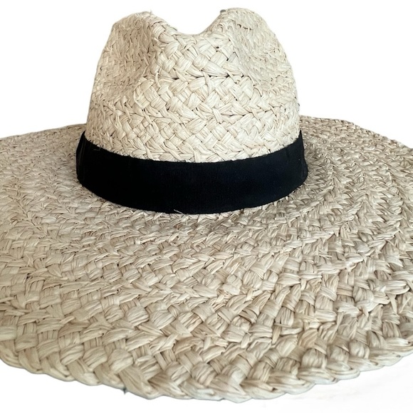 Wide Brim Woven Straw Beach Hat - Picture 3 of 9